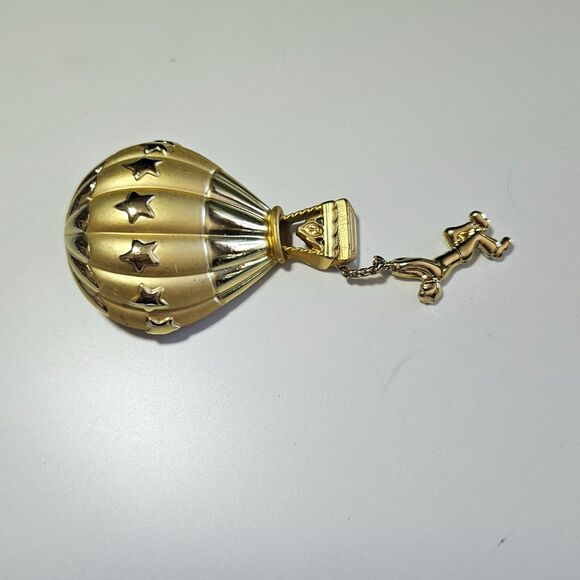 AJC gold tone hot air balloon brooch - Picture 6 of 10